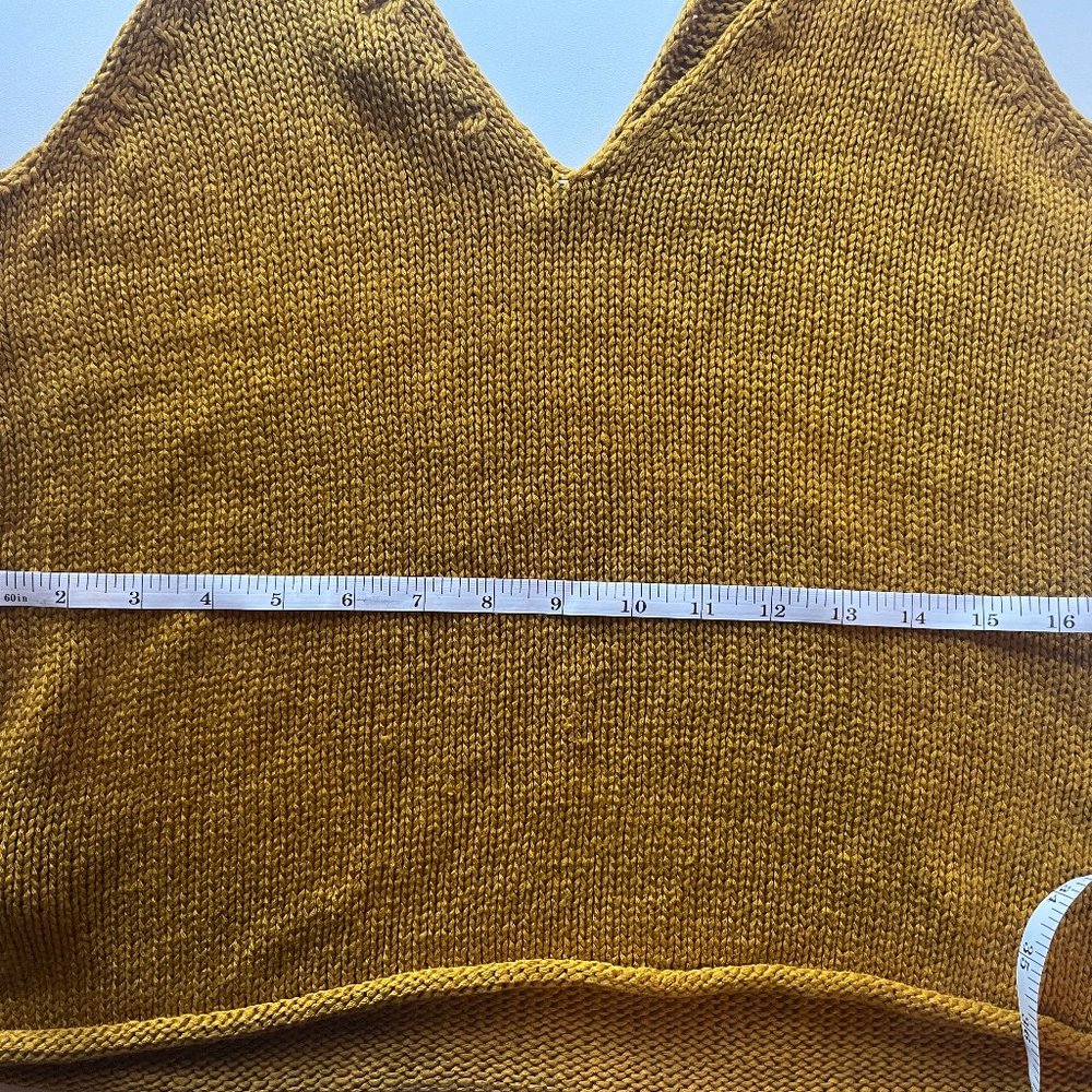 H&M Summer Top, Machine Washable - Picture 4 of 6